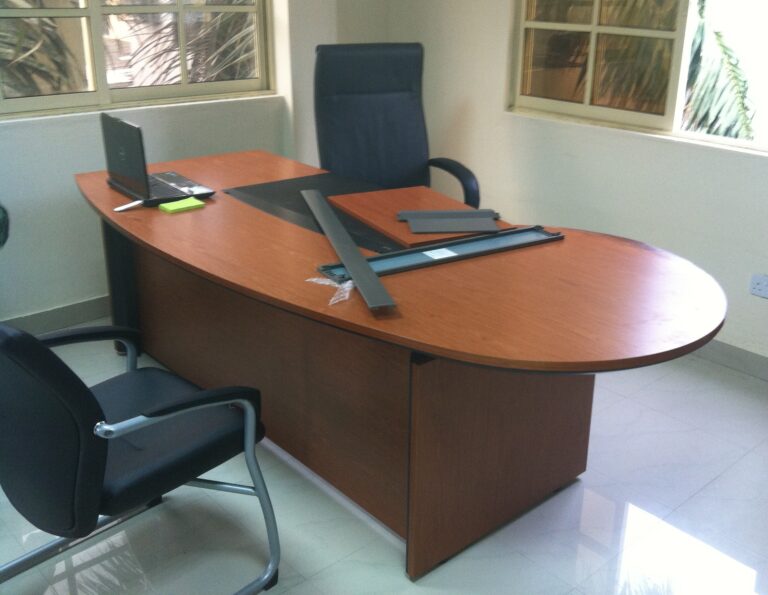 Read more about the article Office Table